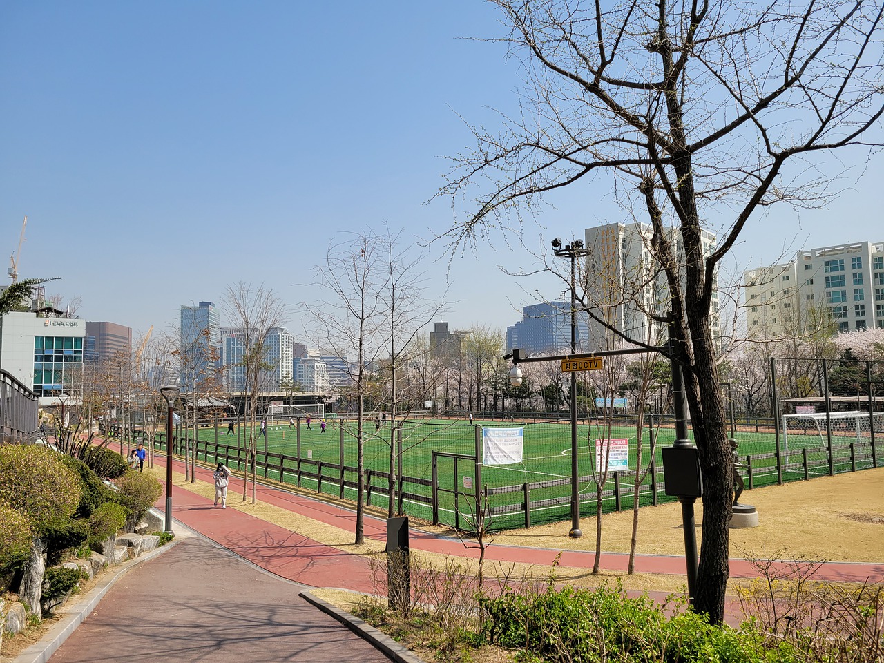 以及边路突 以及边路突